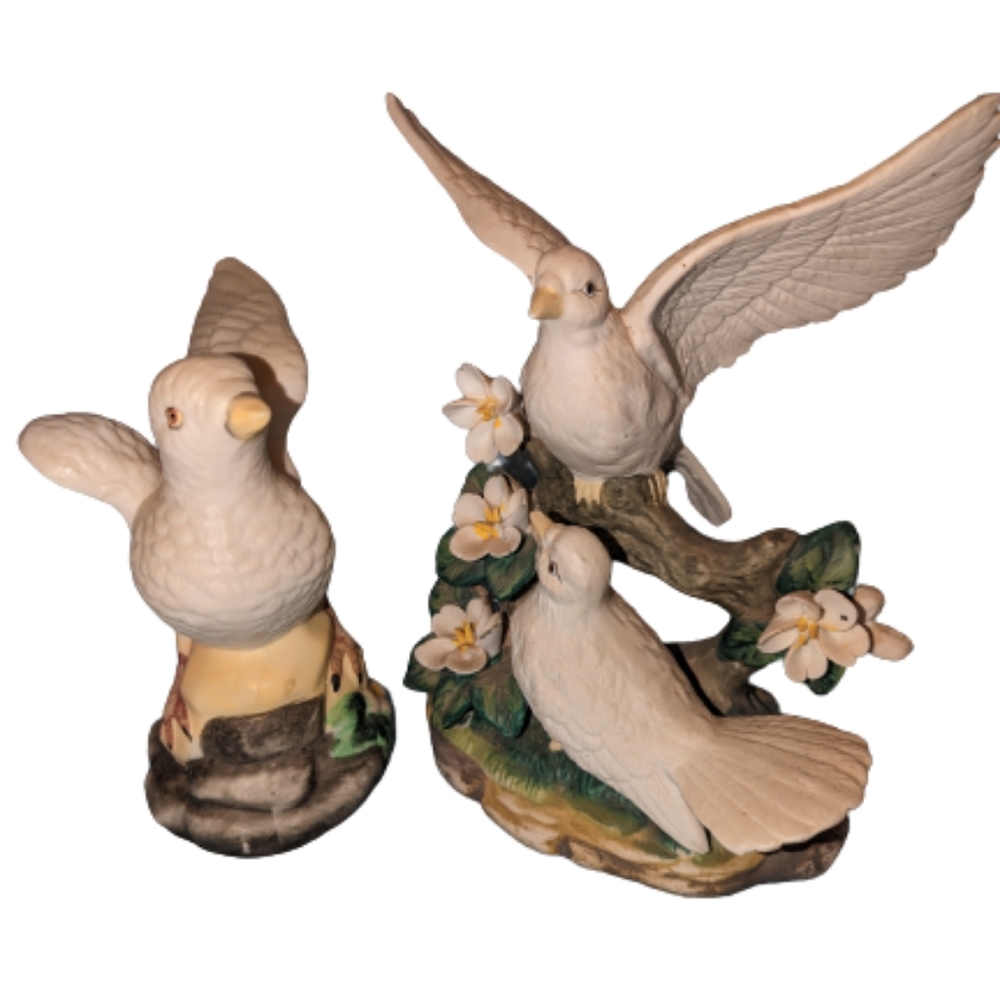 Set of bisque doves